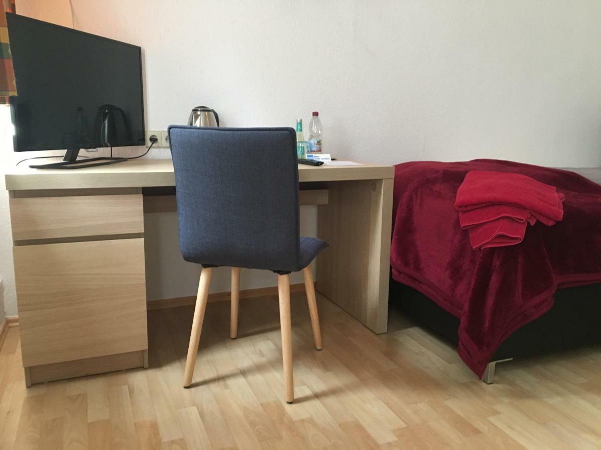 Hotel Lamm Stuttgart Waldenbuch Bagian luar foto